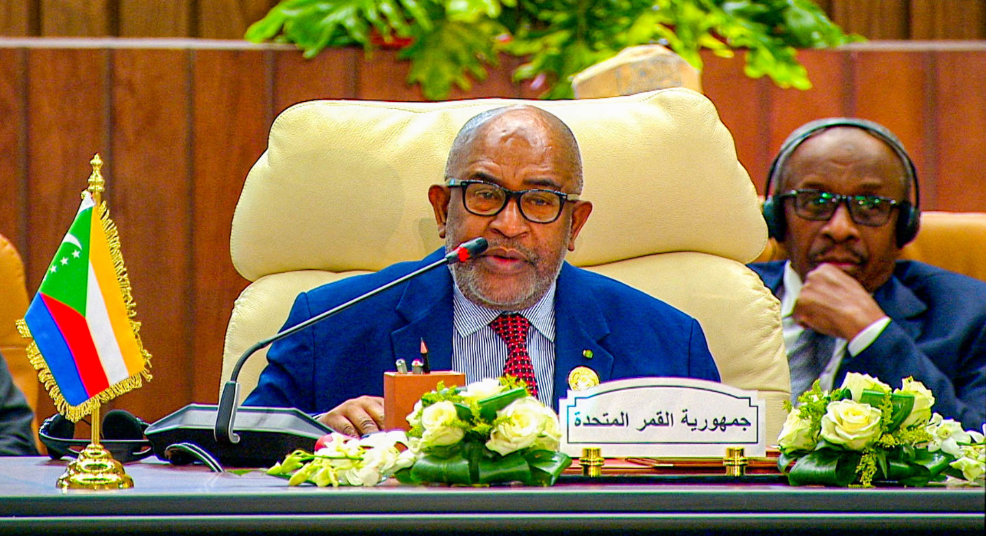 Sommet Arabe Extraordinaire au Caire : Le Président AZALI Assoumani exprime la solidarité des Comores envers la Palestine